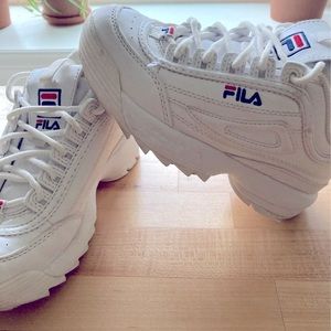 Fila disruptor kids size 1